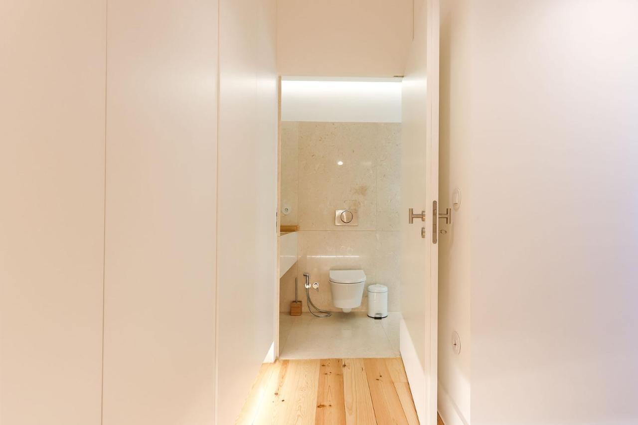 Marques De Pombal Duplex With Terrace By Homing Apartment Lisbon Bagian luar foto