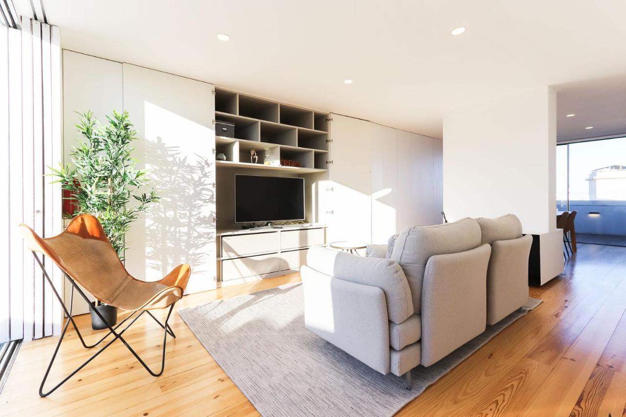 Marques De Pombal Duplex With Terrace By Homing Apartment Lisbon Bagian luar foto